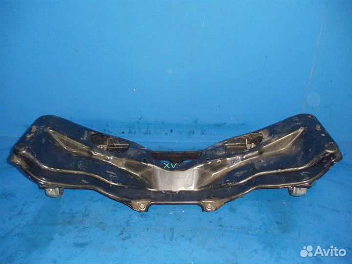 Балка под двс передняя Субару Импреза GP