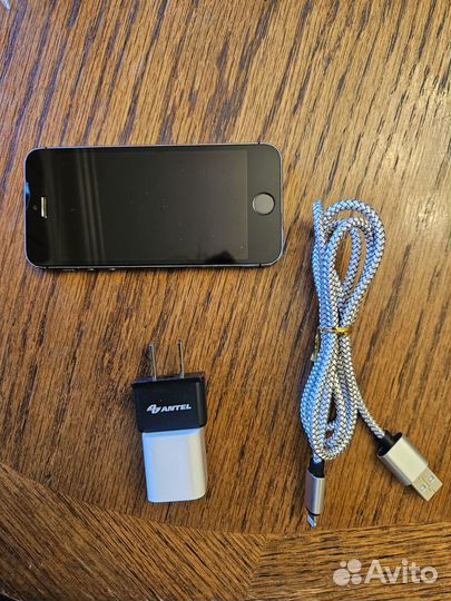 iPhone 5S, 64 ГБ