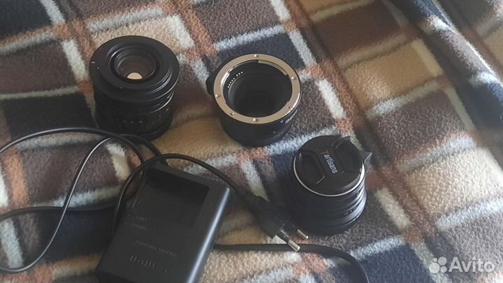 Canon EOS M
