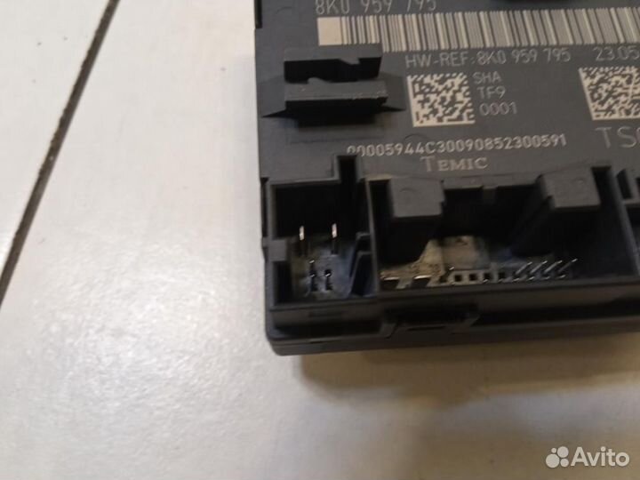 Блок управления дверями Audi А4 В8 8K2