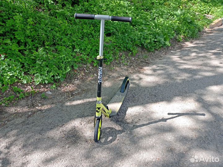 Самокат детский б/у Novatrack Polis 200
