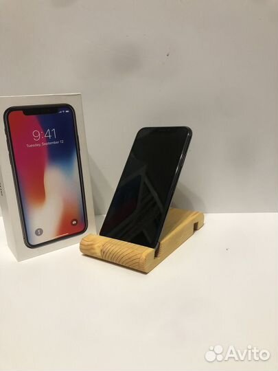 iPhone X, 64 ГБ
