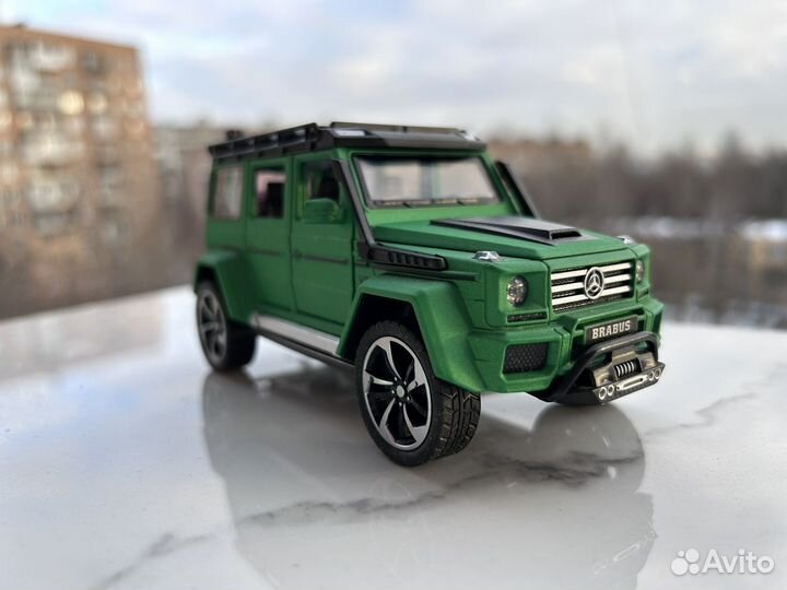 Модель металлической машинки Mercedes Gelentwagen