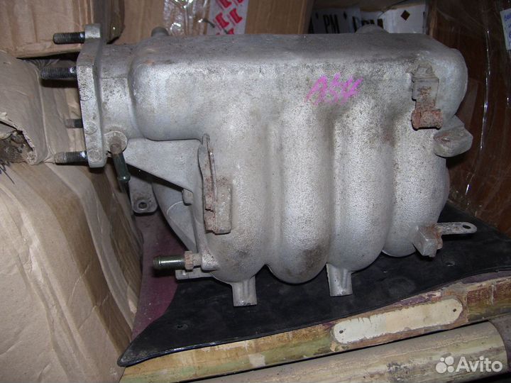 Хендай элантра XD коллектор впускной 1.6-2.0 L