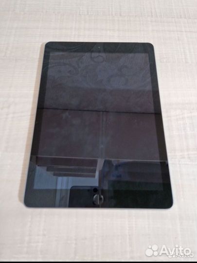iPad 5 128GB LTE Gray