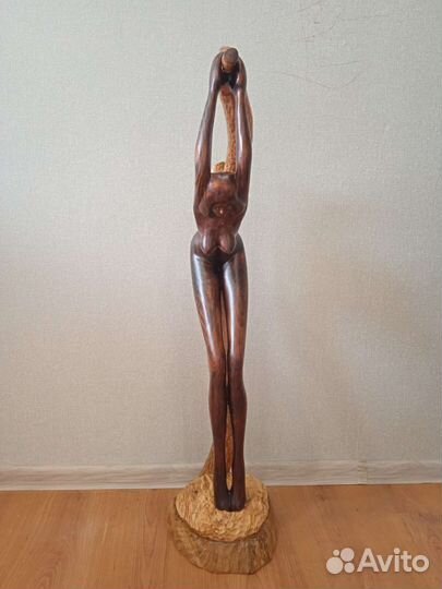 Скульптура из сосны