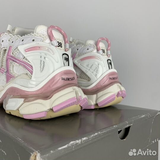 Кроссовки Balenciaga Runner white pink розовые