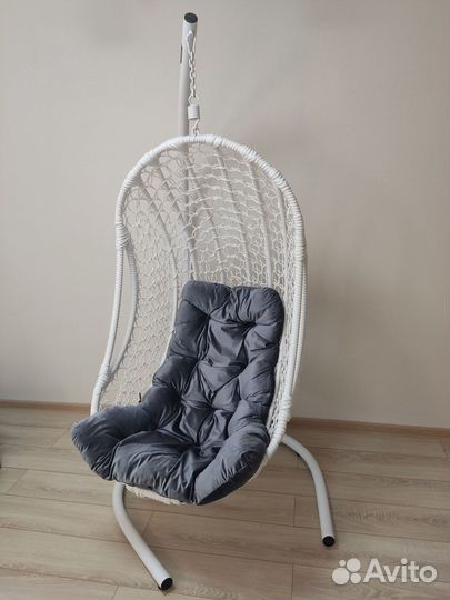 Подвесное кресло из эко-ротанга