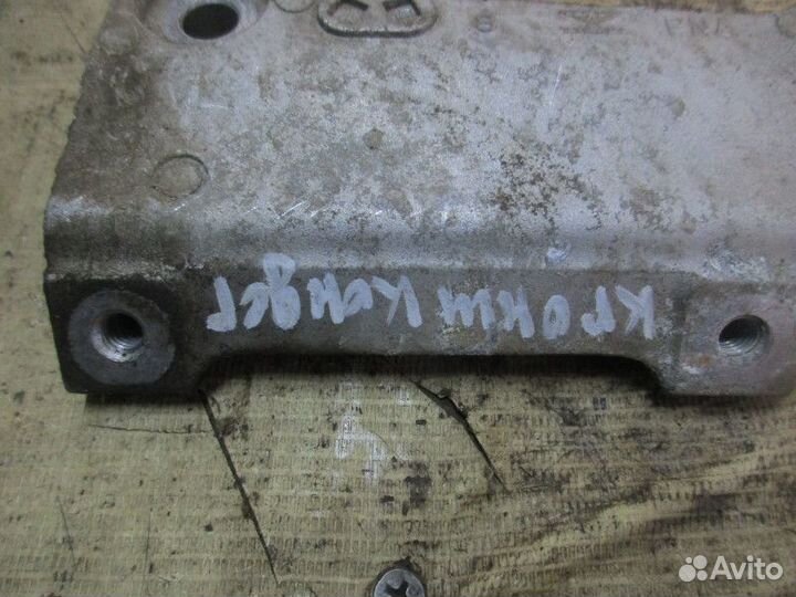 Кронштейн кондиционера Honda Accord VII 2003-2008