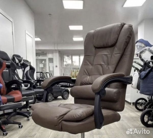 Компьютерное кресло руководителя