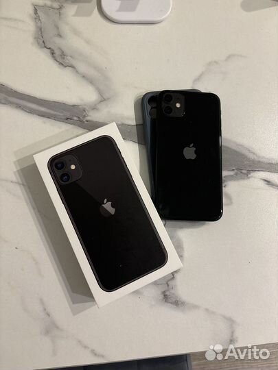iPhone 11, 64 ГБ