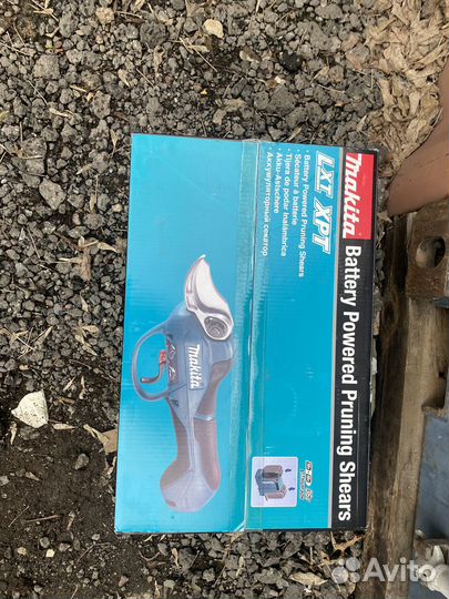 Секатор Makita dup361z