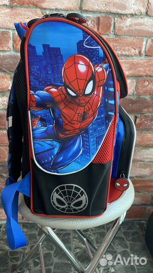 Рюкзак школьный человек-паук