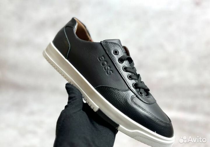 Кроссовки Boss качественные