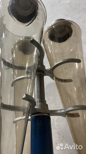 Колбы со стойкой для разлива сока
