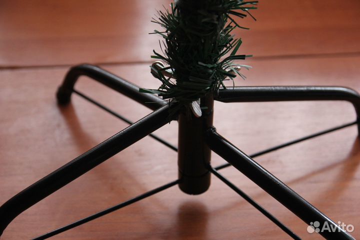 Елка искусственная