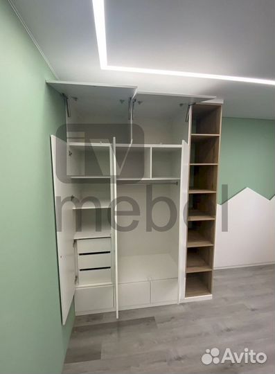 Шкаф в прихожую