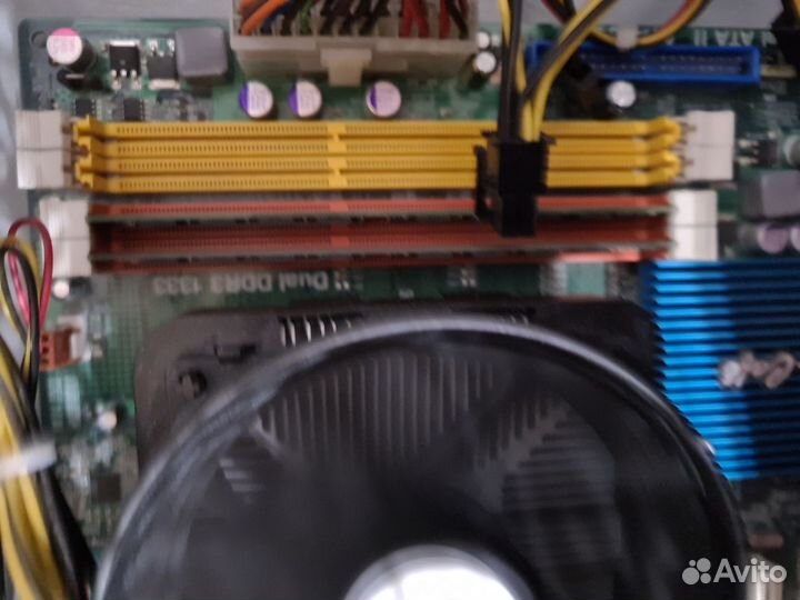 Материнская Плата ам3 и 4 Ядра DDR3