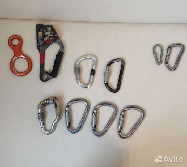 Карабины, жумар, восьмёрка для туризма, альпинизма