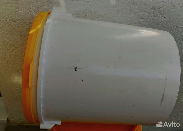 Контейнер пластиковый +крышка