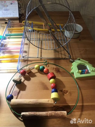 Игрушки для попугая