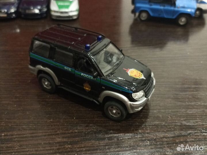 УАЗ патриот автотайм 1:43