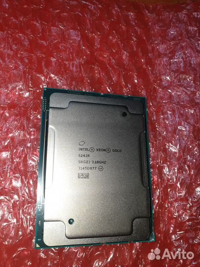 Процессор Intel Xeon Gold 6242R