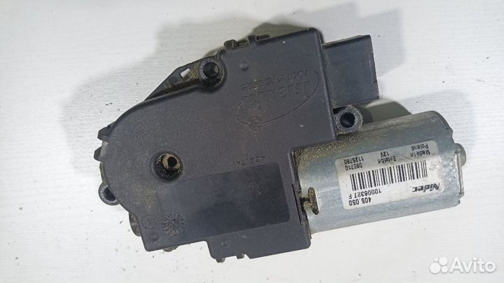 Моторчик люка Mercedes S-klasse W221 2005-2013