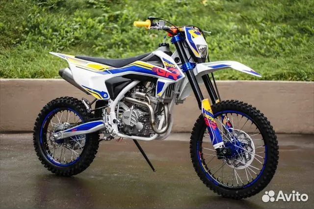 Мотоцикл GR2 300 PRO (вод. охл. ZS174MN) 21/18