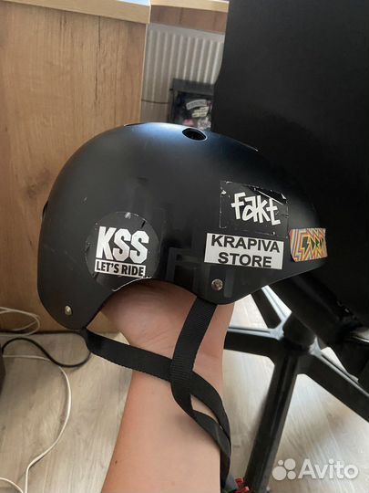 Шлем для трюкового самоката