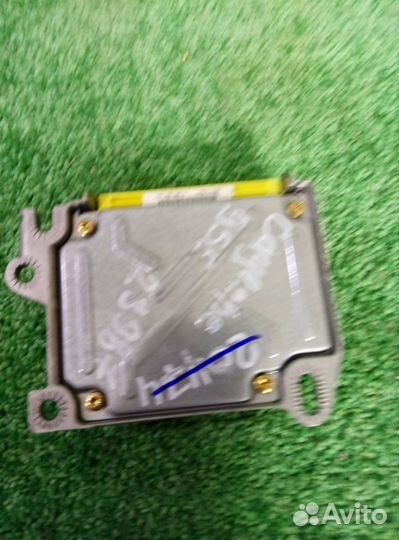 Блок управления AIR BAG VW Touareg 2002-2010