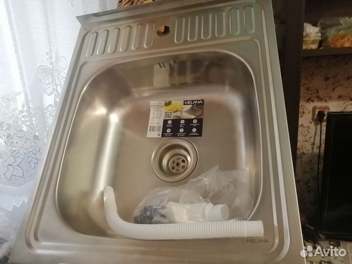 Раковина для кухни новая