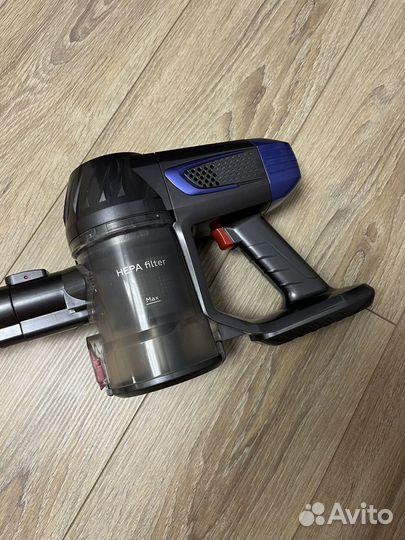 Вертикальный беспроводной пылесос BQ