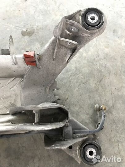 Подрамник задний Audi A8 D3 BVJ 4.2 FSI 2007