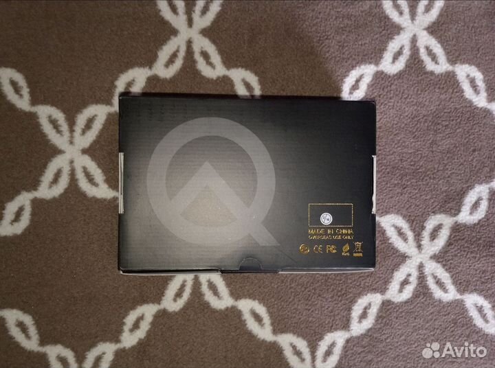 Новенький смарт тв box x96q