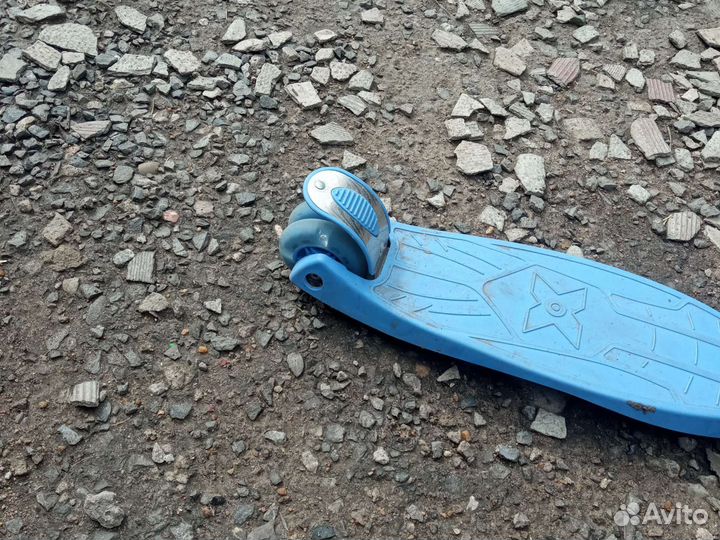 Самокат детский трехколесный