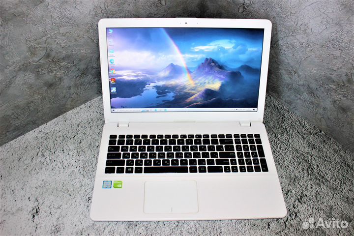 Ноутбук asus на Core i3-8130U/ MX130/ full HD