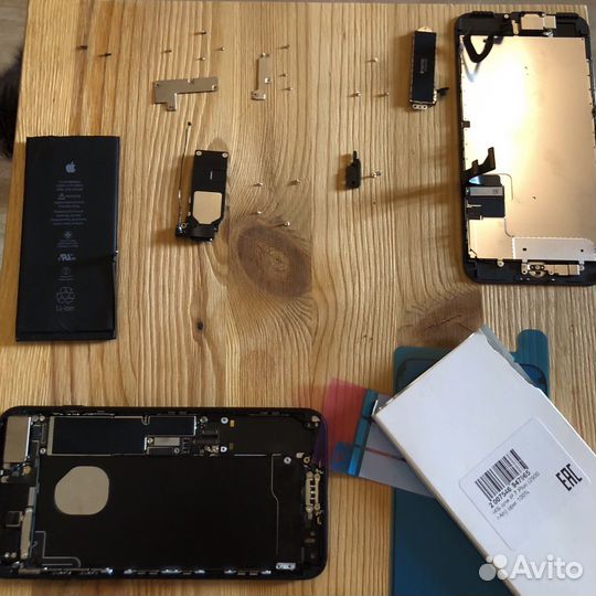 Замена Аккумулятора iPhone замена Дисплея iPhone