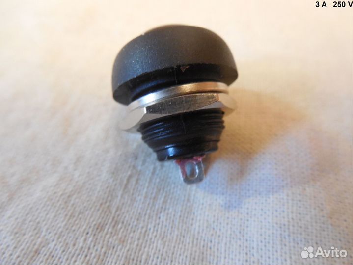 Кнопочный выключатель