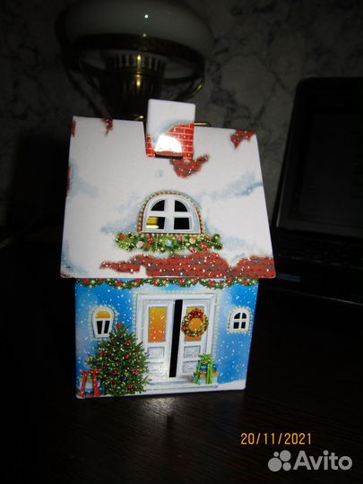 Копилки, подсвечники, статуэтки