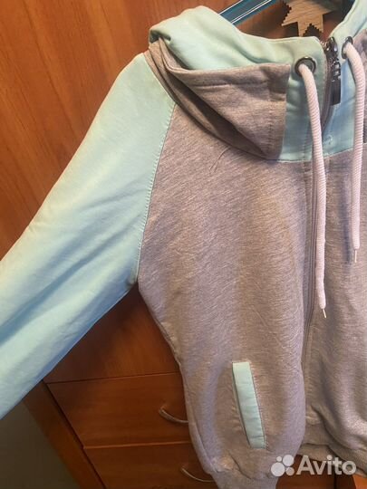 Одежда женская