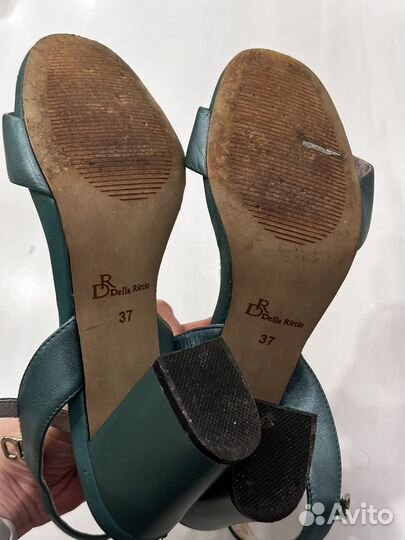 Босоножки 37