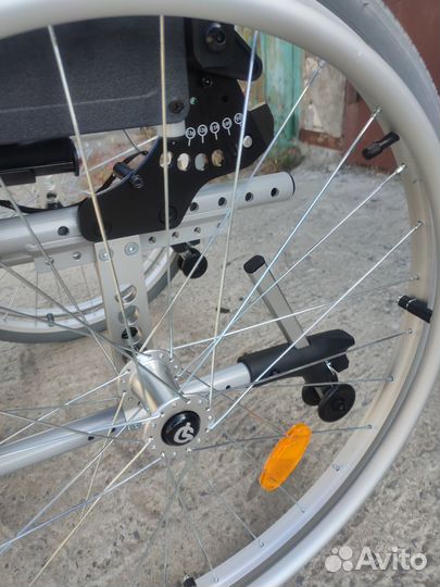 Инвалидная коляска