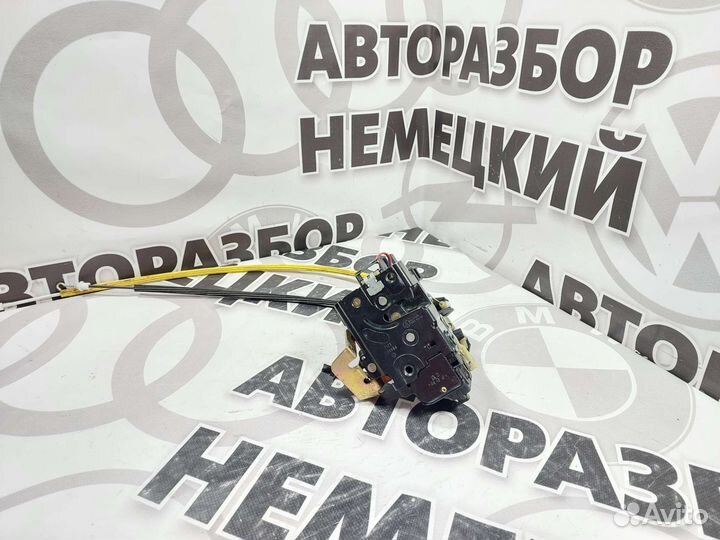 Замок двери задний правый Audi A6 C5