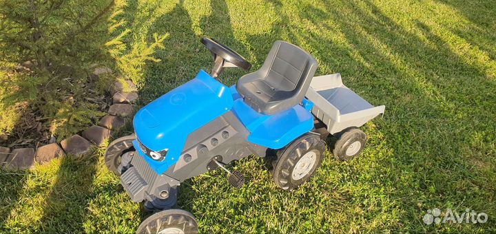 Детская каталка трактор Turbo с педалями