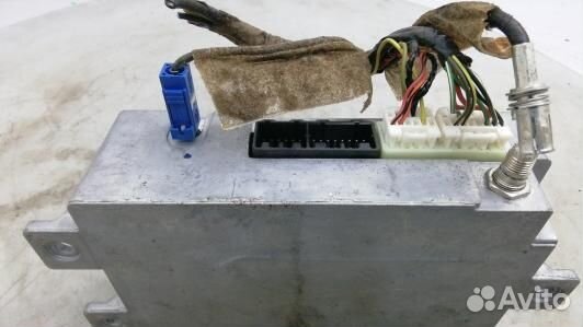 Блок управления chevrolet suburban GMT800 (76F05NC