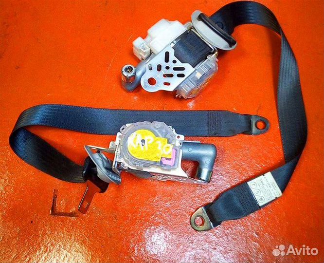 Ремень безопасности передний Toyota Harrier MCU30