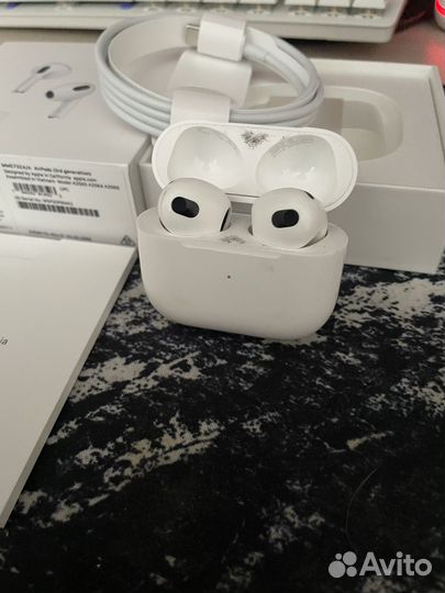 Apple AirPods (3rd generation)