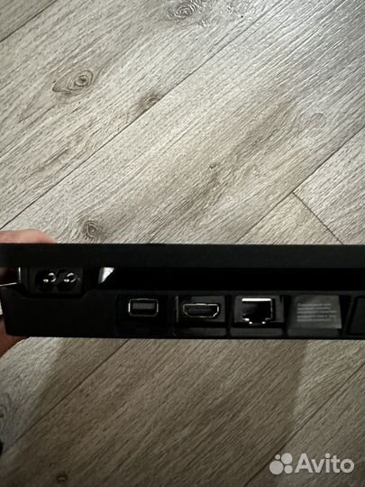 Sony PS4 slim 1tb