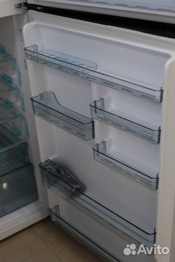 Холодильник Hitachi R-V660PUC7-1 BBK черный